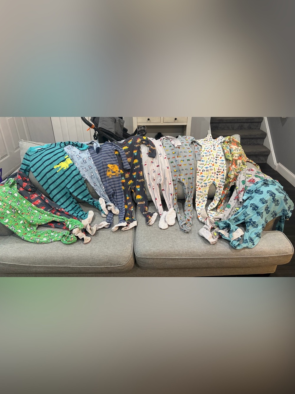 Toddlers One-Piece footie Pajama Sets Mixed Colors all size 3t two pairs are 4t.